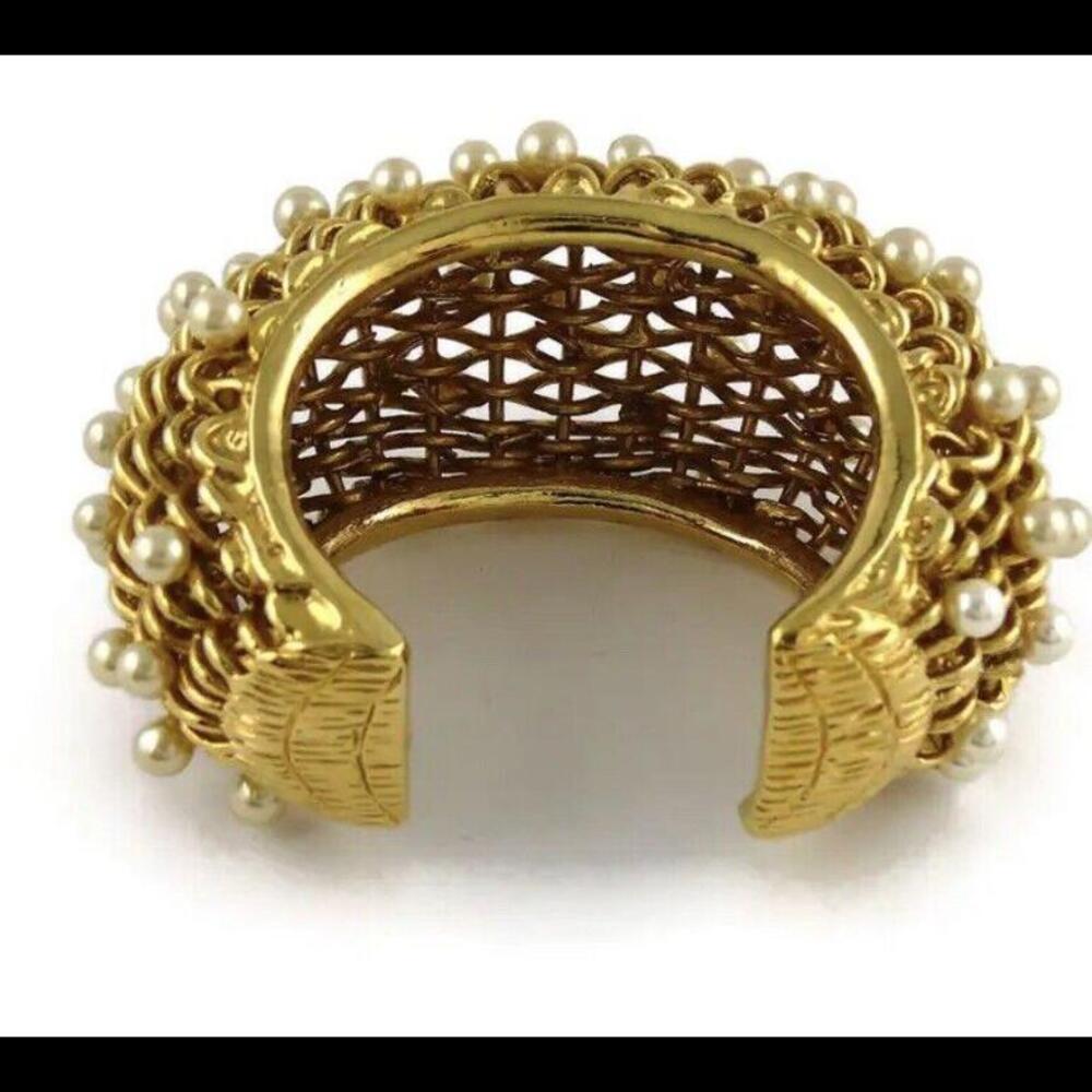 Chanel Vintage 1988 Gold Toned Braided Pearl Cuff Bracelet - Picture 5 of 6